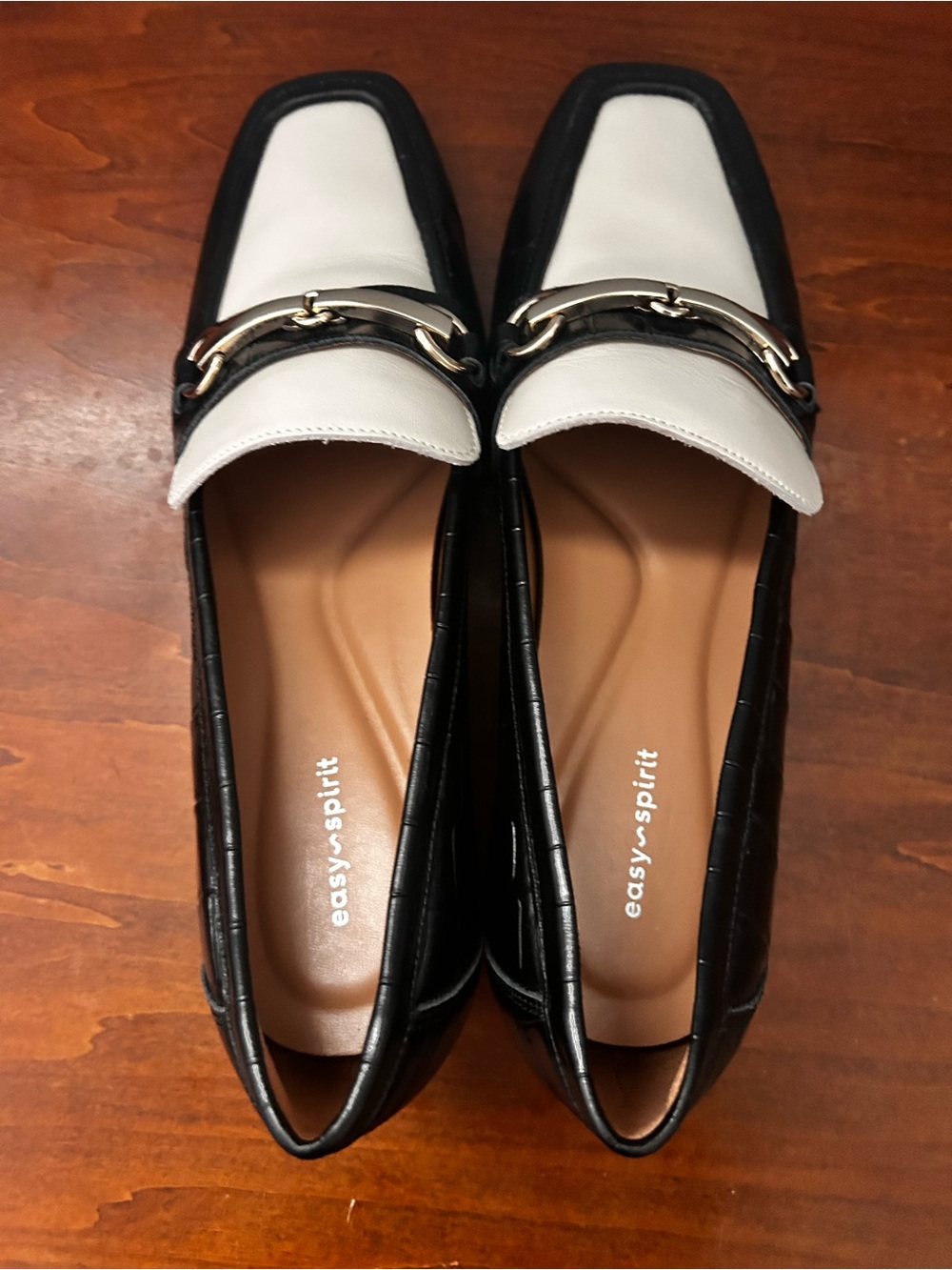 Easy Spirit Leather Darby Two-Tone Black and Cream Women’s Horsebit Loafers 8.5 - Picture 4 of 16